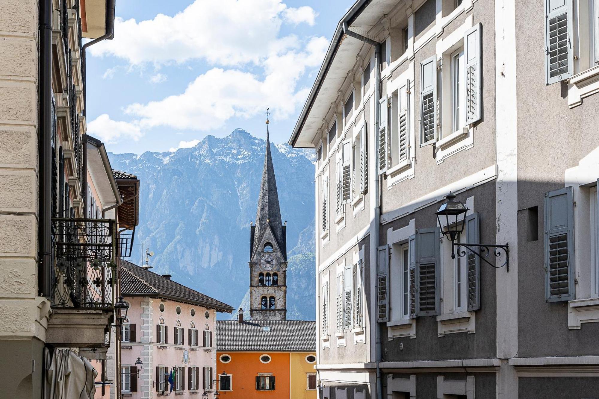 Trentino Lodge Piazza Municipio Strigno Extérieur photo